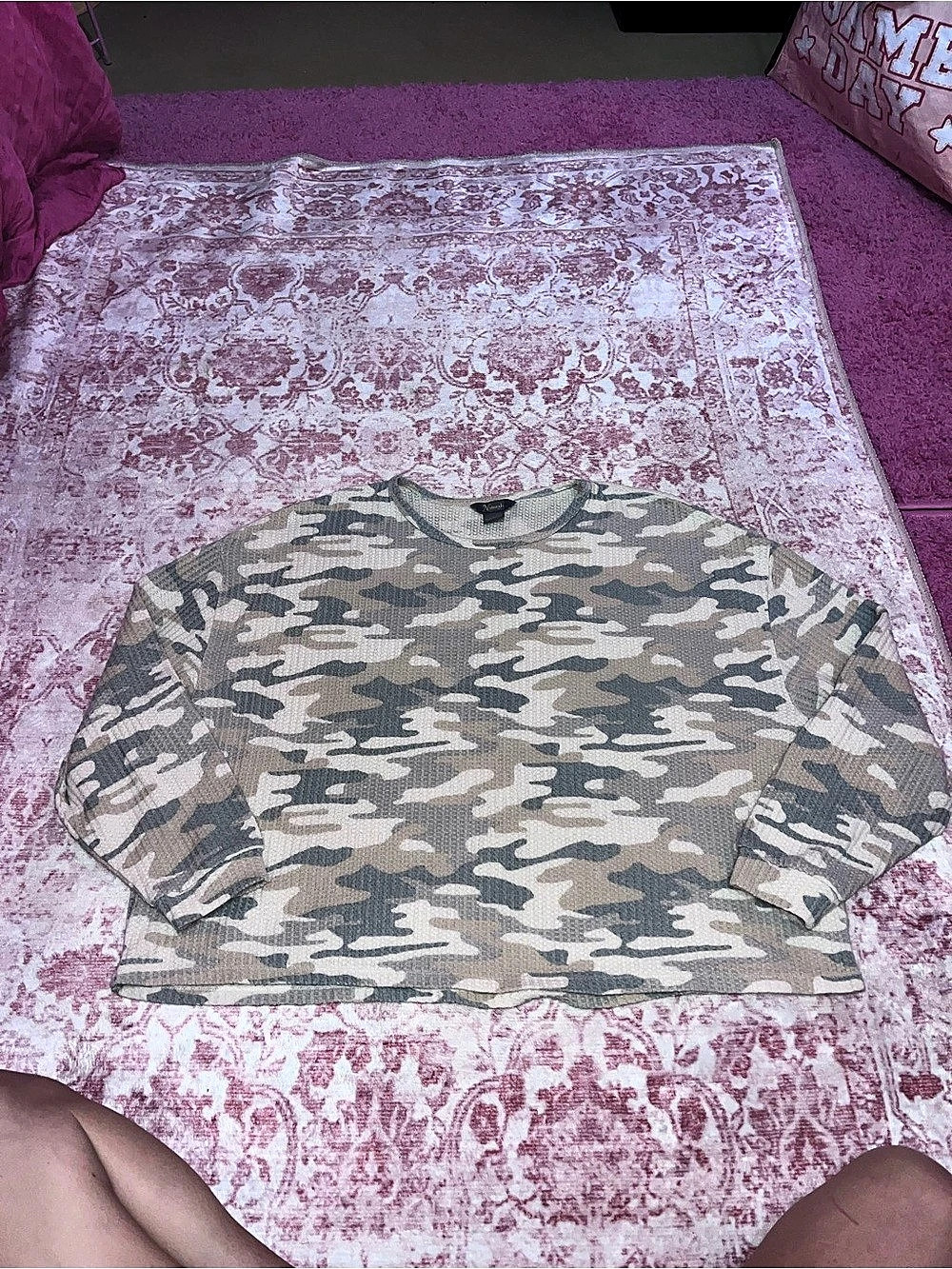 Natural Reflections Camo Top in Green & Brown Size Large